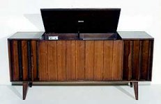 Motorola Zenith solid state stereo console.jpg