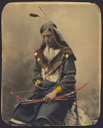 300px-Chief_Bone_Necklace-Oglala_Lakota-1899_Heyn_Photo.jpg