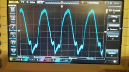 amp5_strange signal over 220mVrms_input_15kHz_at speaker output.jpg