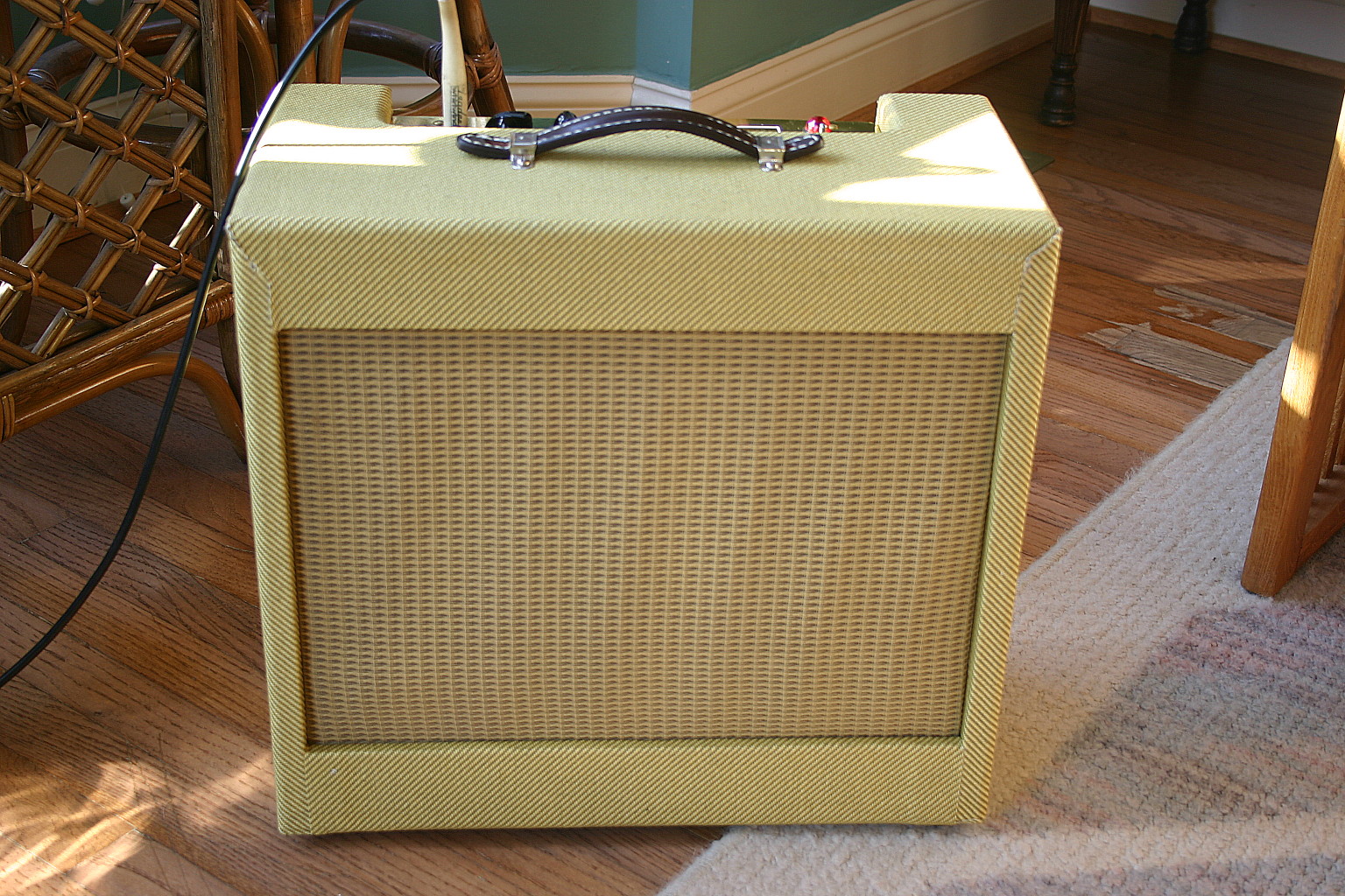 6_amp_front