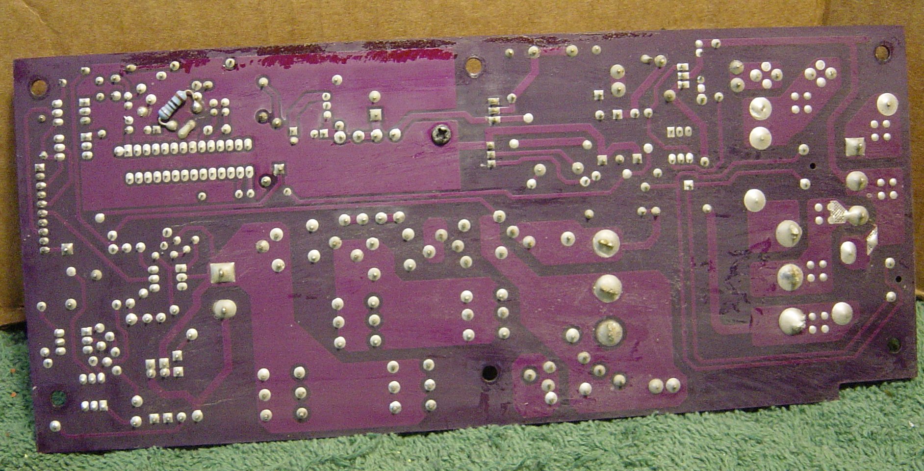 004_PSBoardBack