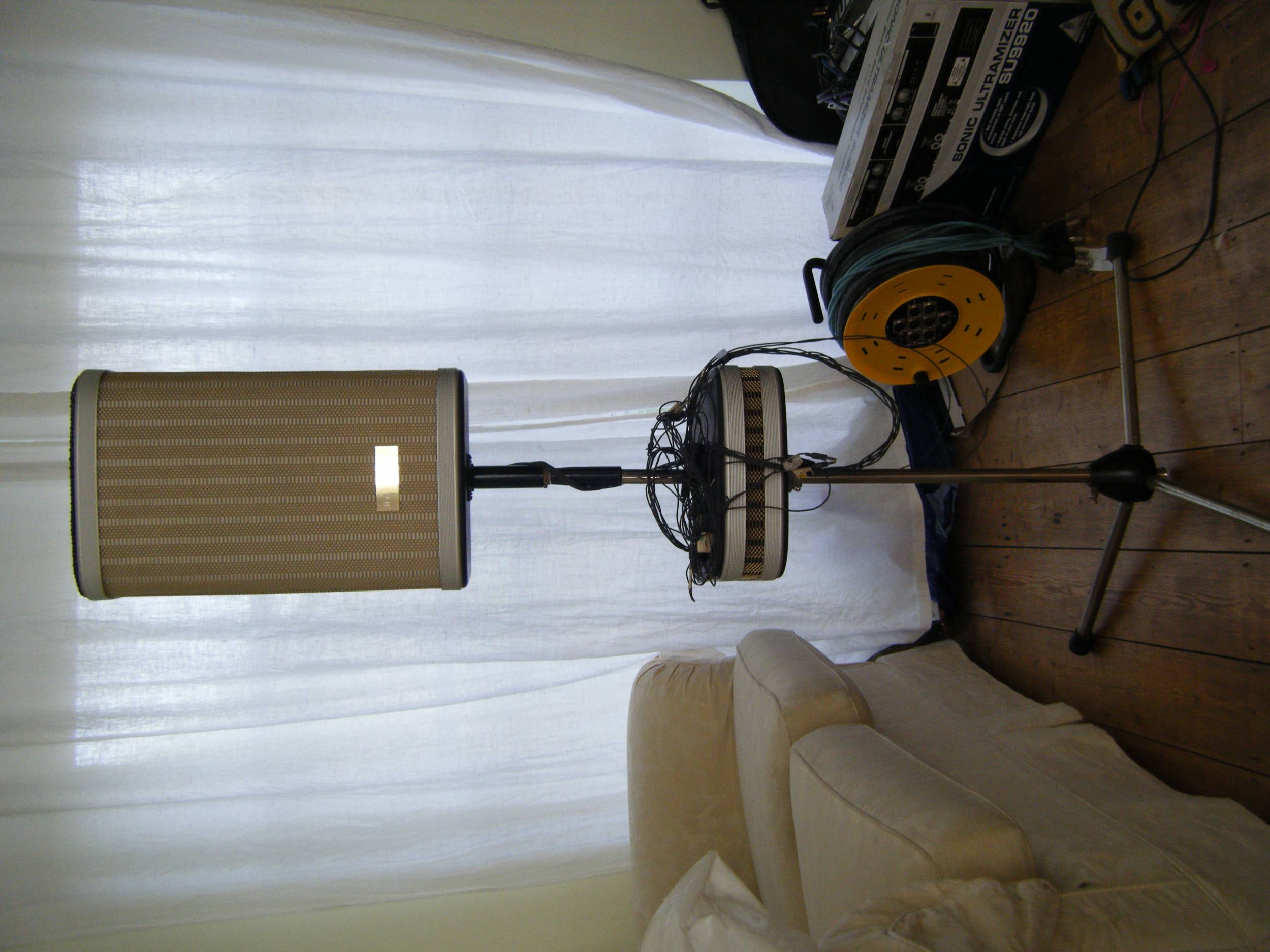 3_D_Graham_Holliman_microphone_001