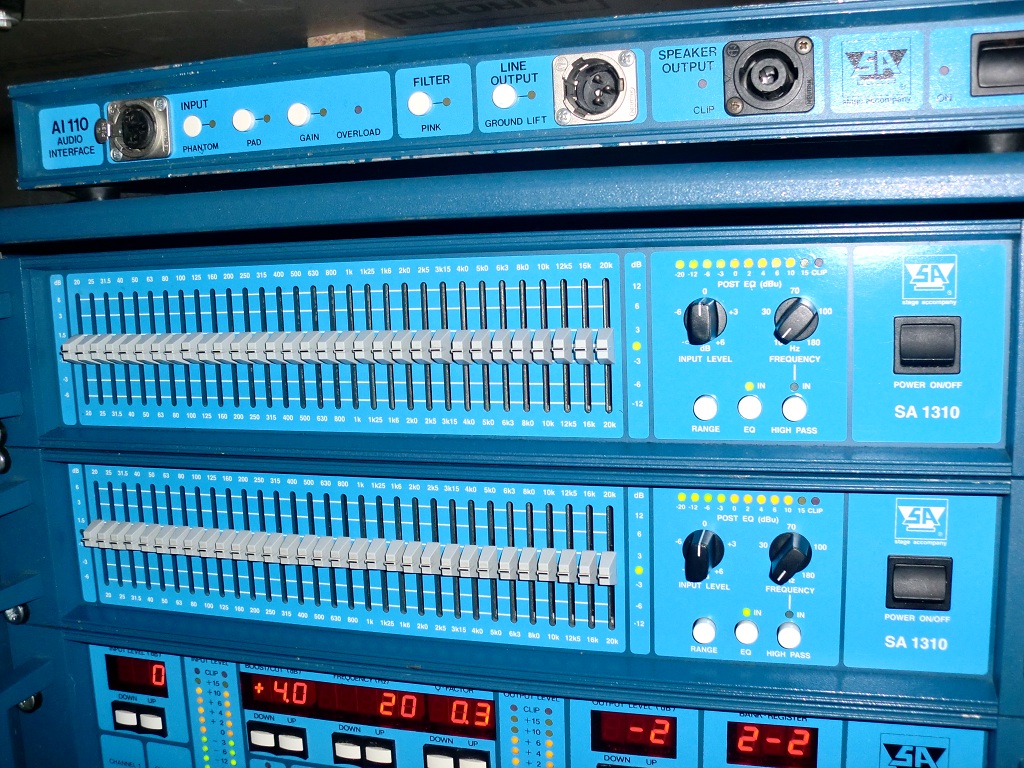 SA-EQ-Rack3sm