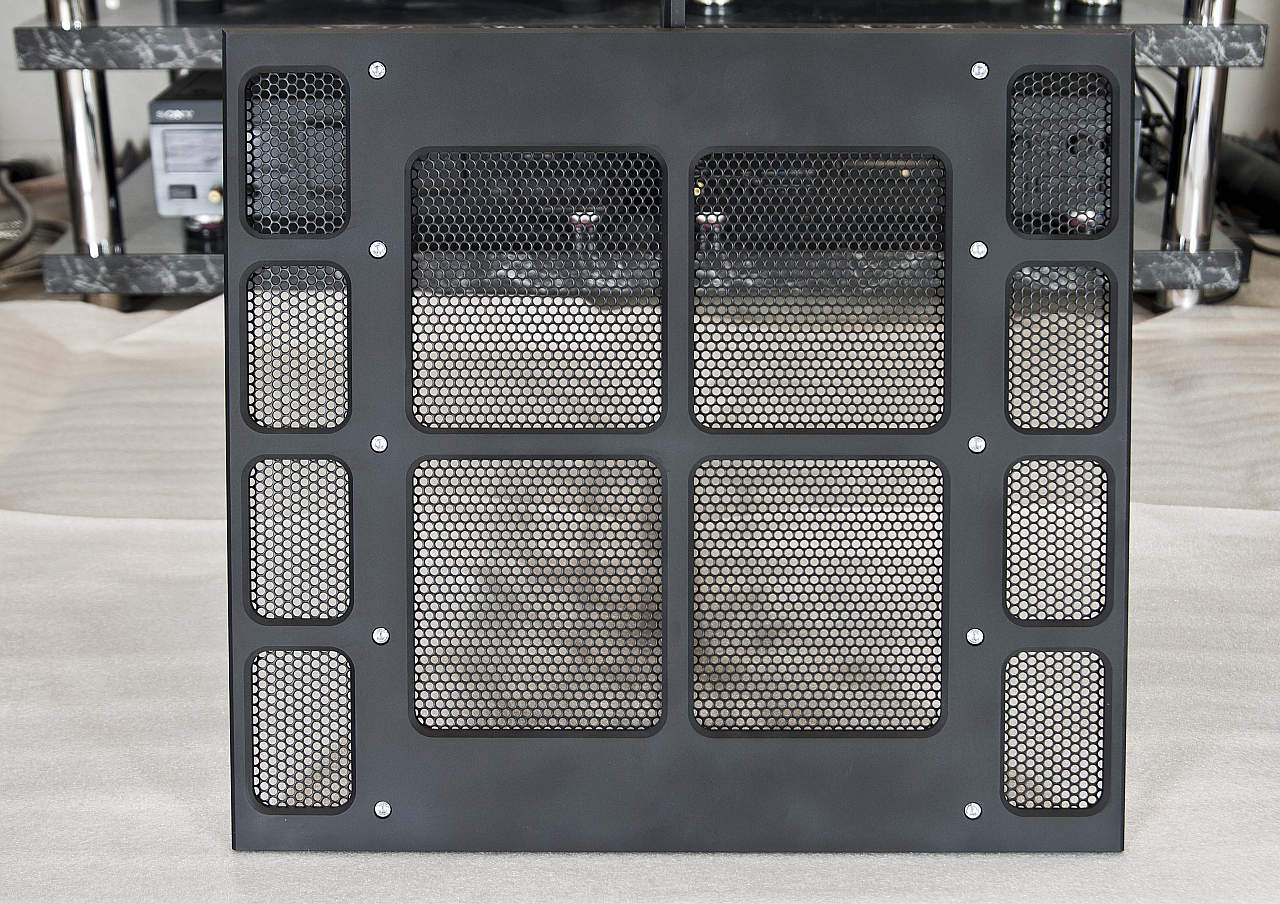 horn_d_l_front_black