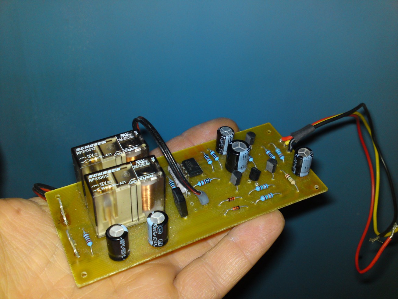 speakers_protection_circut