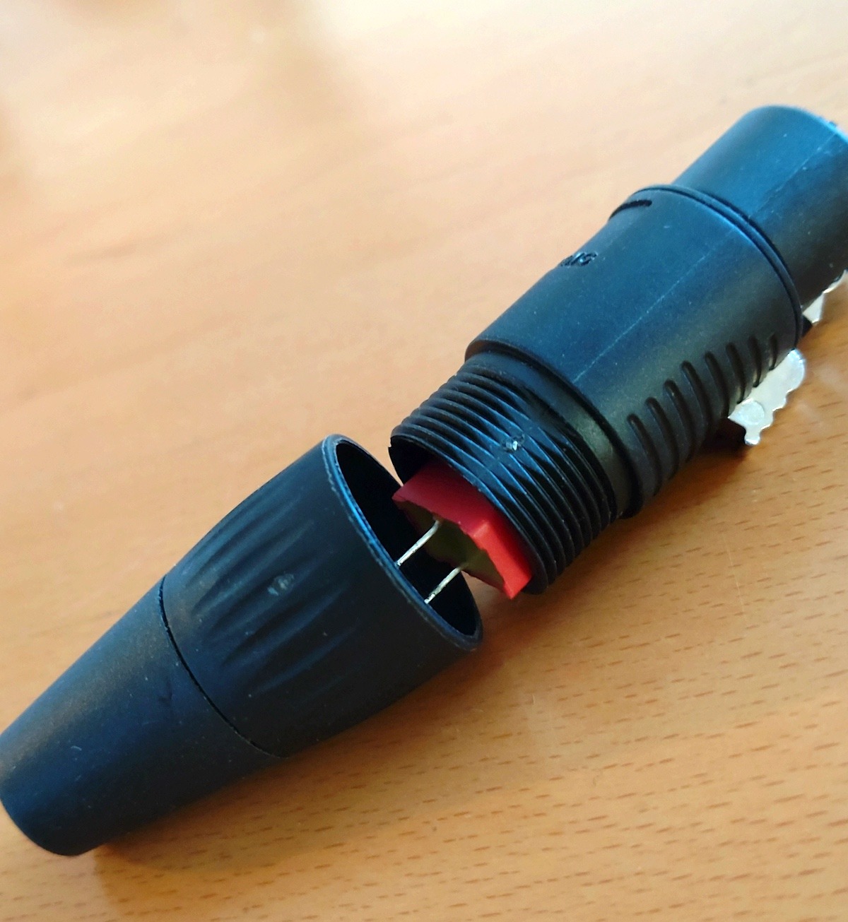 10uF_in_a_XLR.jpg