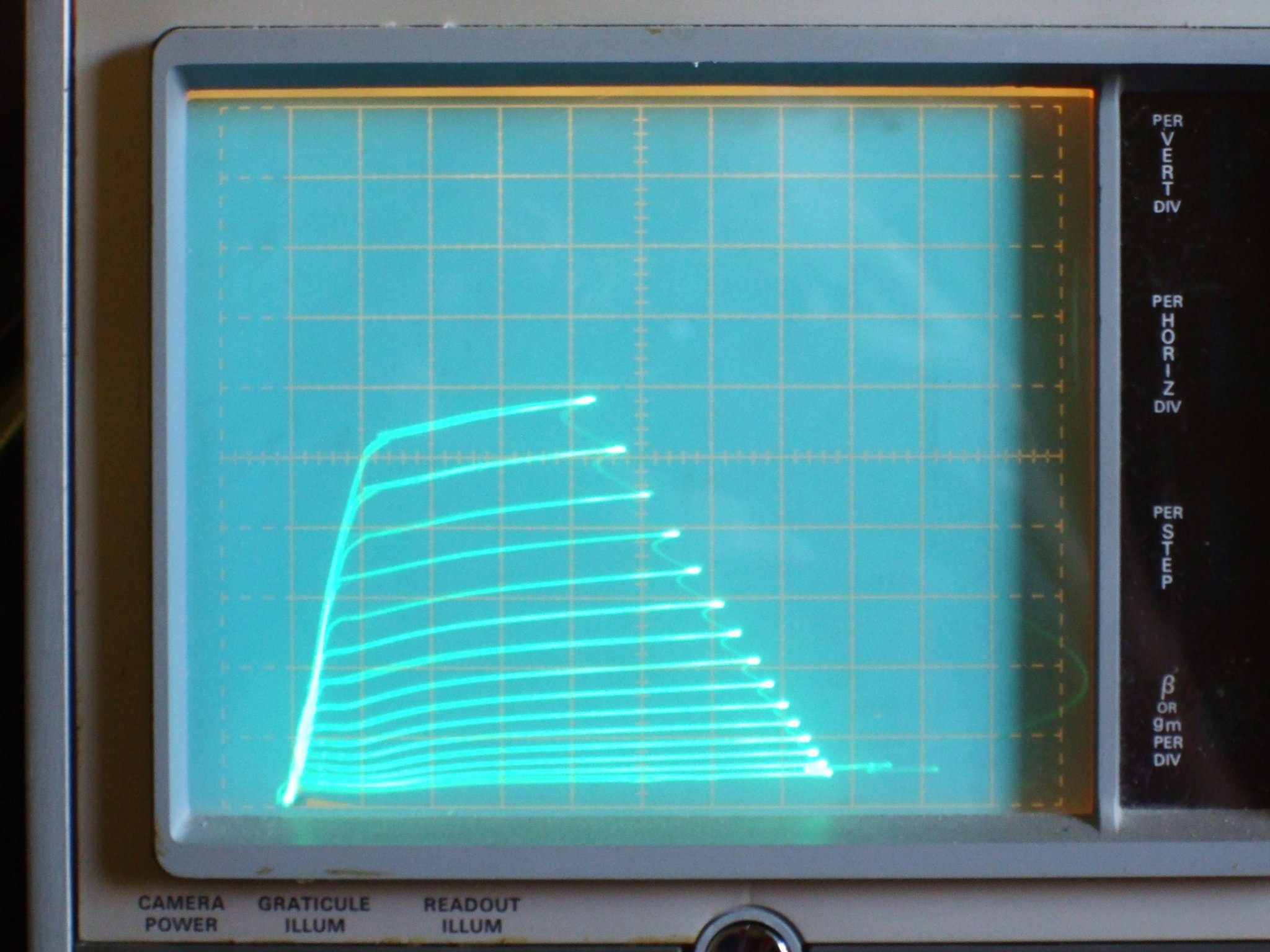 12BQ6GA_AMP_150V_2Vsteps_50V_50mA.JPG