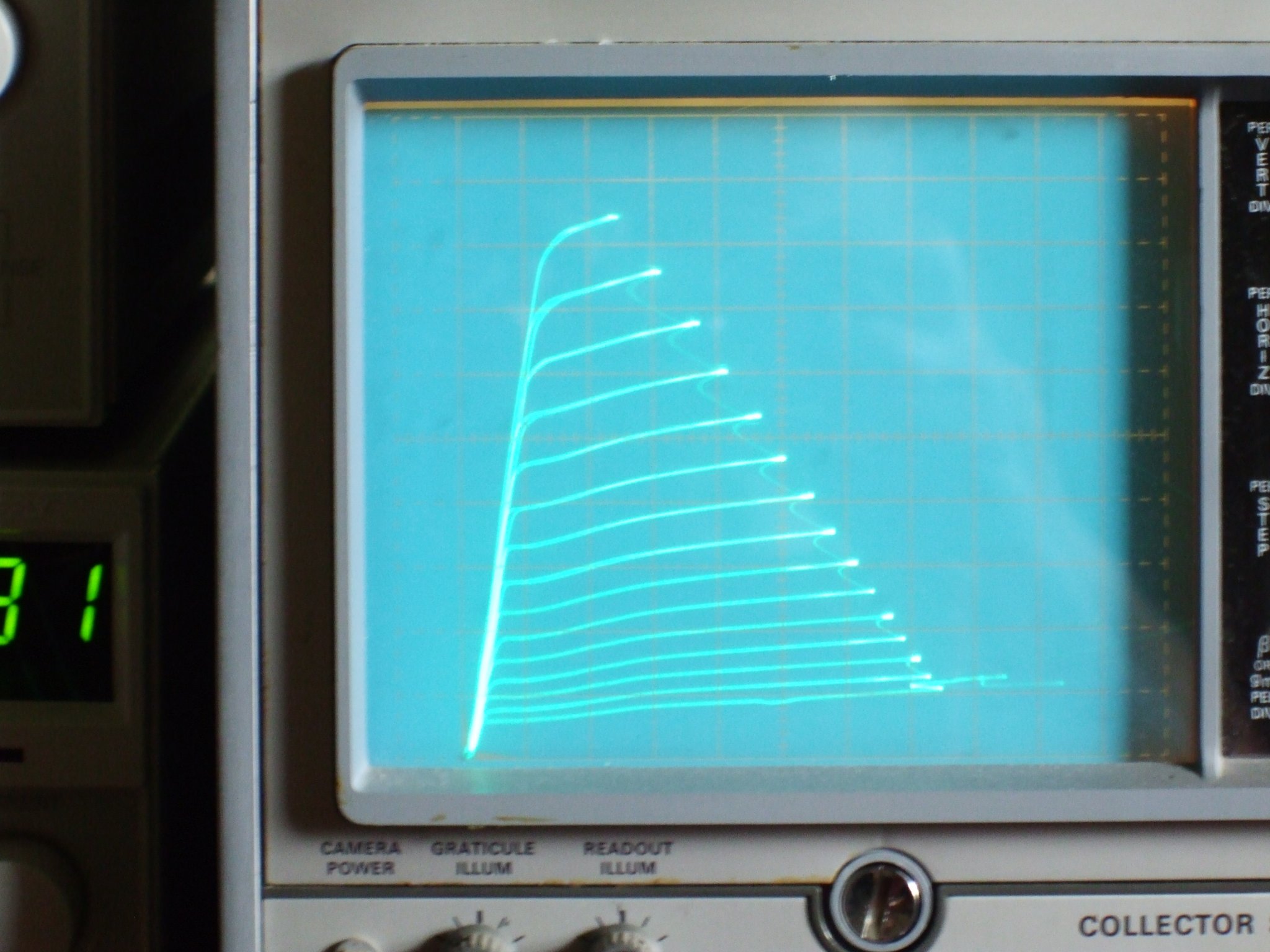 12GE5_GE_150V_2Vsteps_50V_50mA.JPG