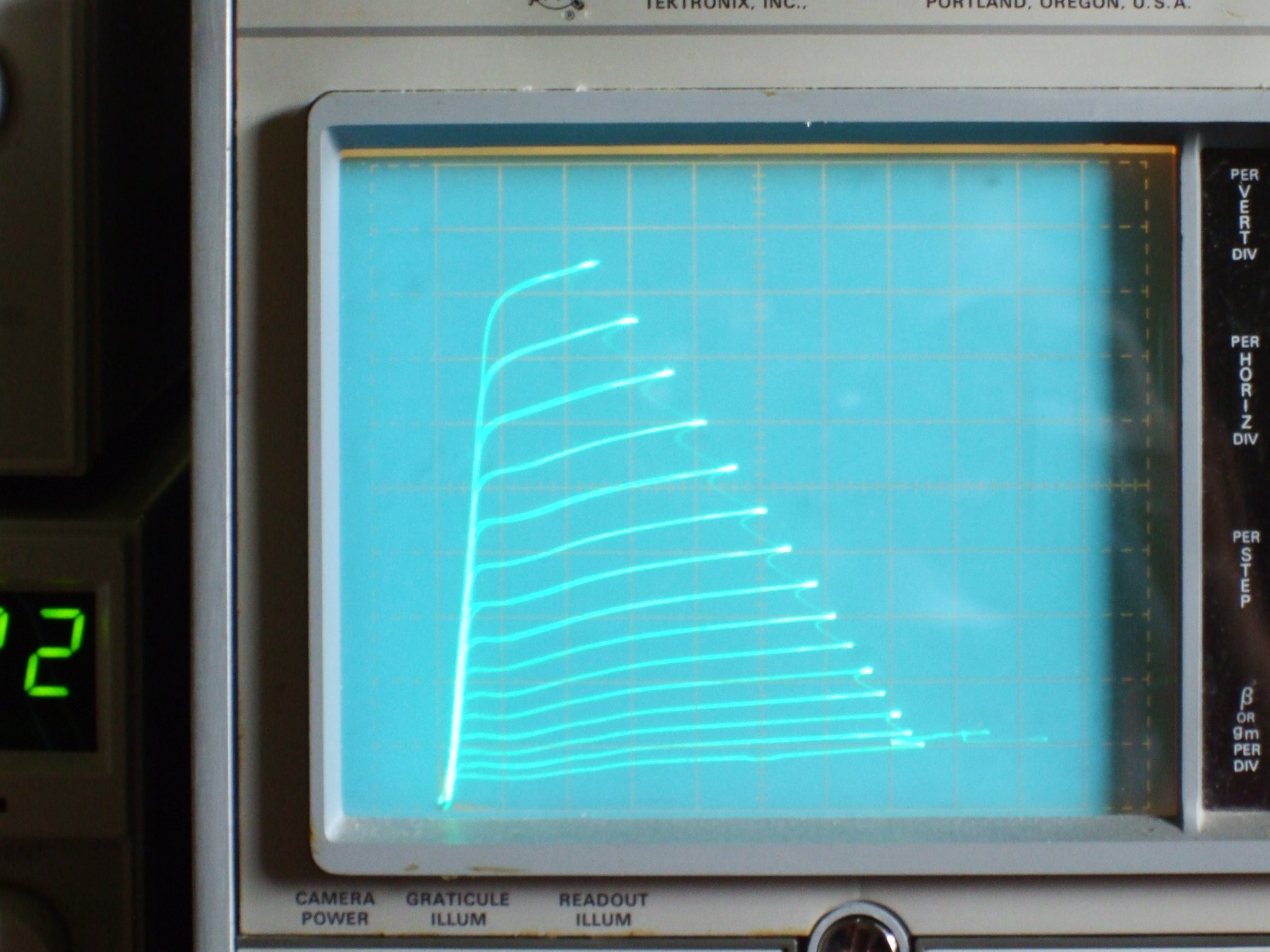 12GE5_SYL_GEstyle_150V_2Vsteps_50V_50mA.JPG
