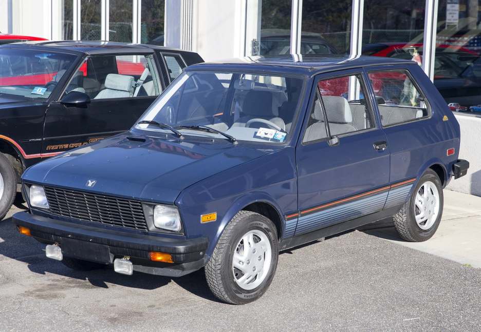 1988_Yugo_GV_in_Blue,_front_left.jpg