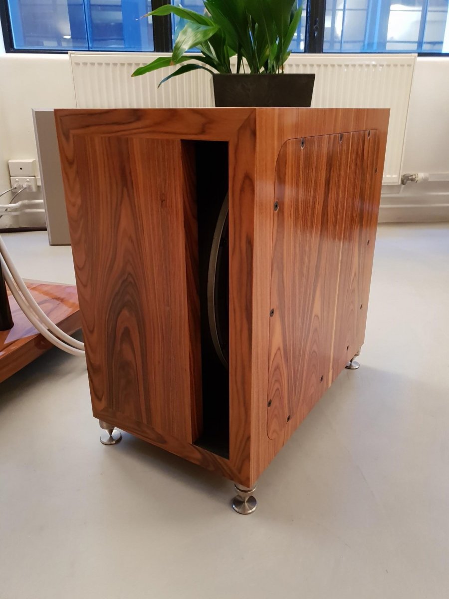 2 x 18 subs, using DEQX HDP-4 all in a 36mm Birch Pine Ply box..jpg