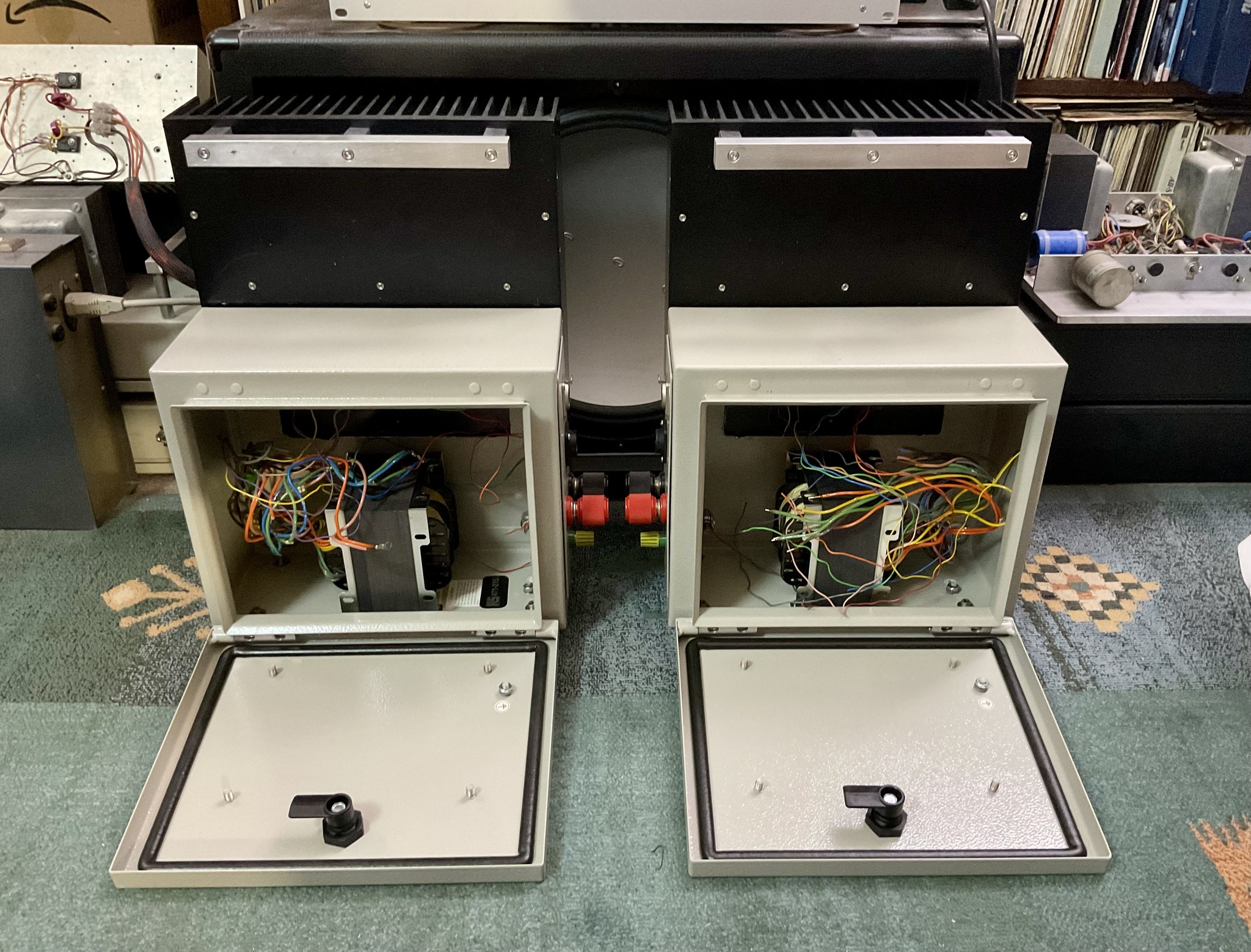 2025-Susan-New-Monobloc-Amps-Inside-2.jpg
