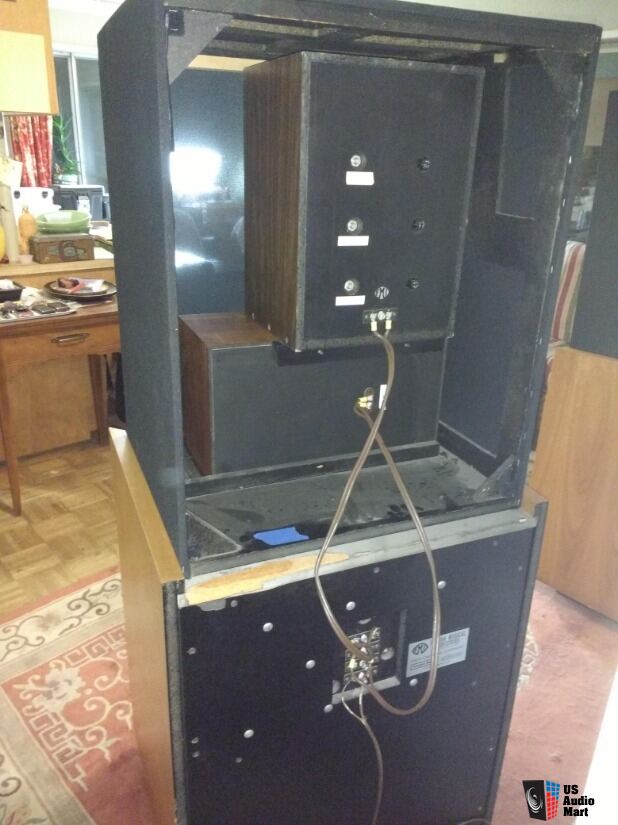 2068926-34fccb1f-fulton-premier-modular-speaker-fmi.jpg