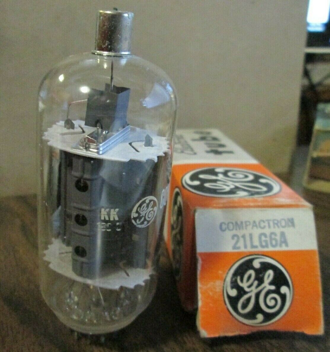 21LG6A.jpg