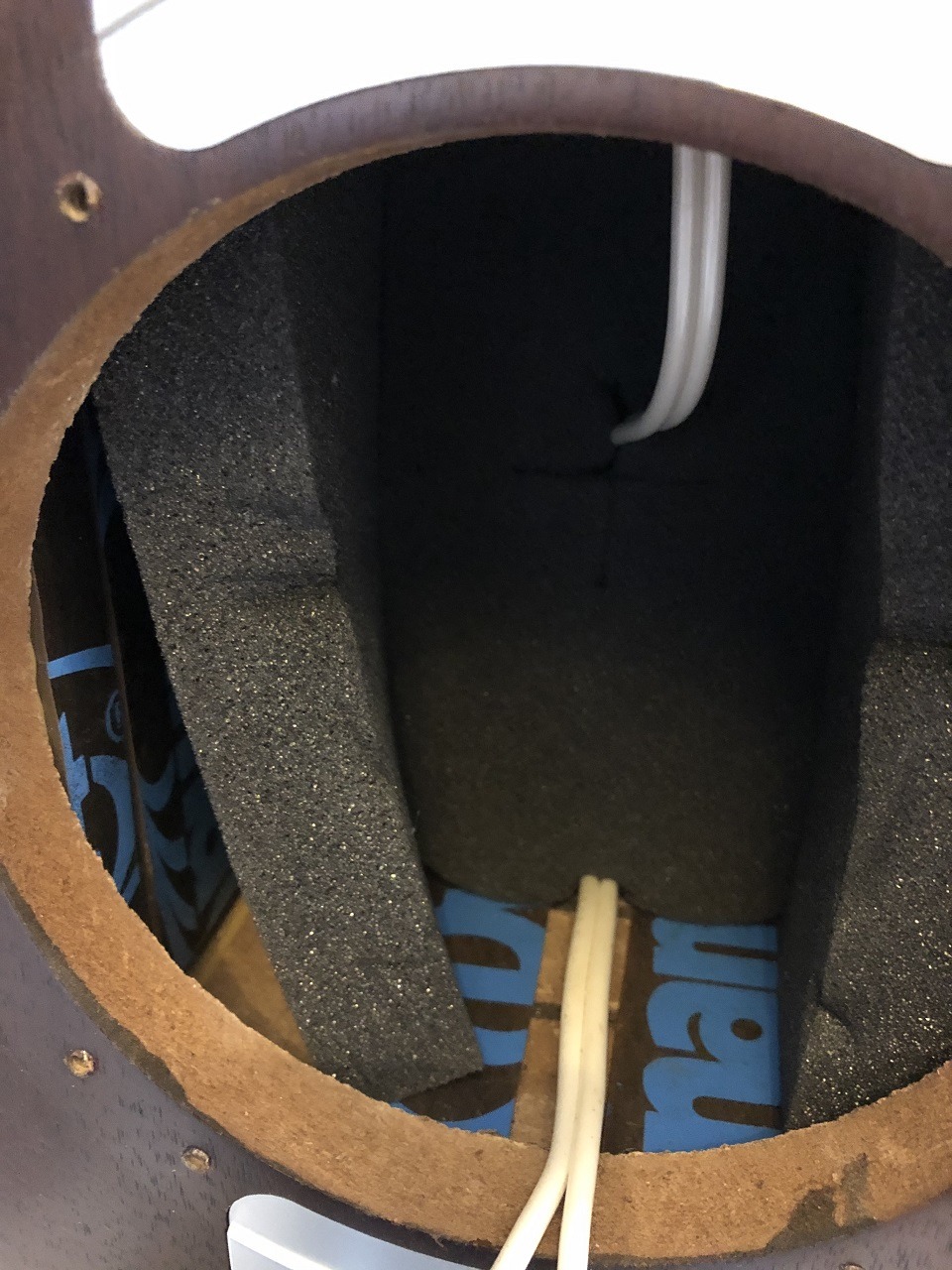 290Hz cabinet resonance damping_01.jpg