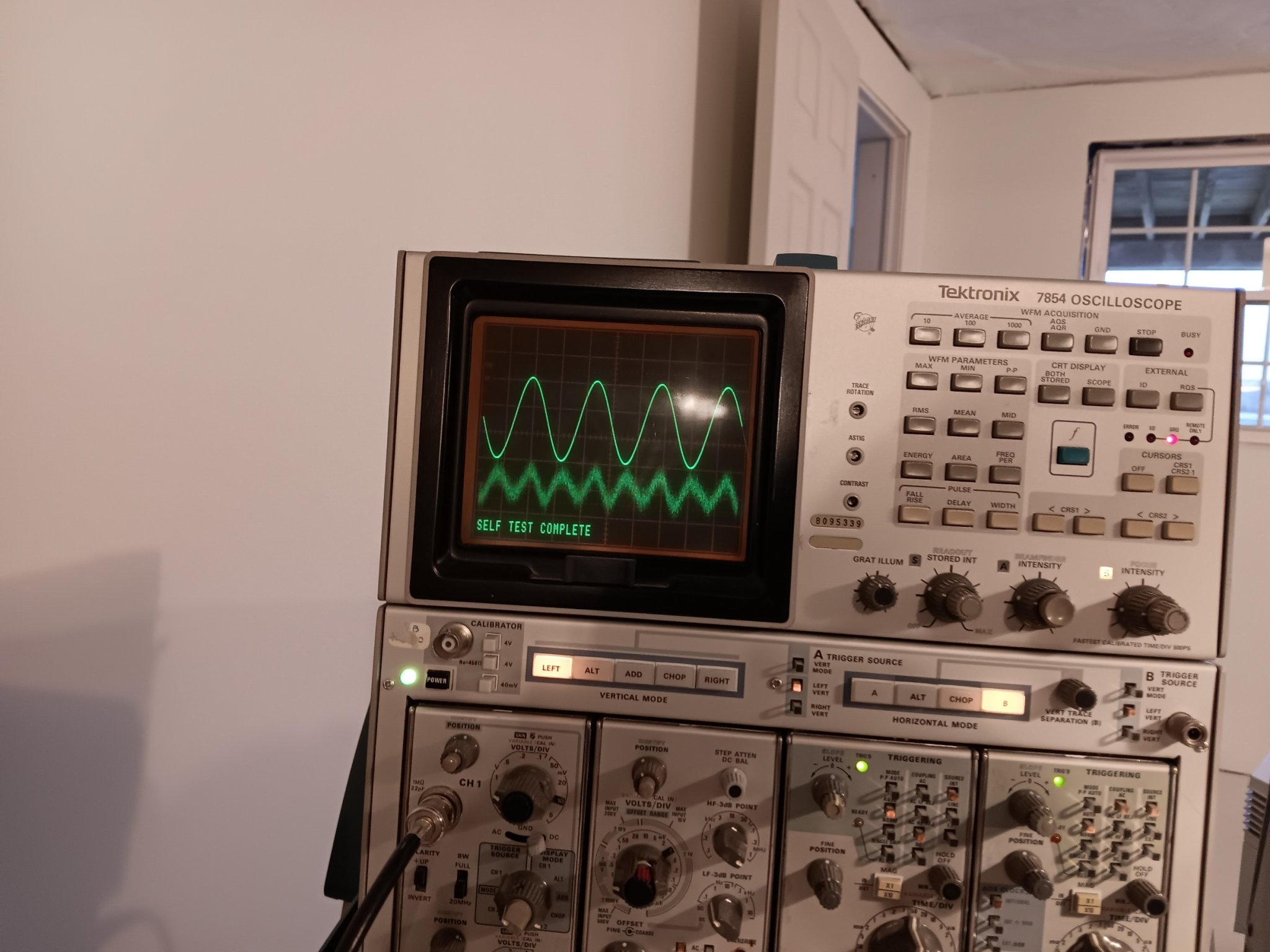 2KHZ-1WATT-THD-SCOPE.jpg
