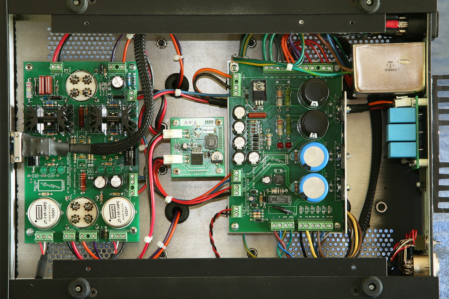 300B_Amp_Open_1000x1500.jpg
