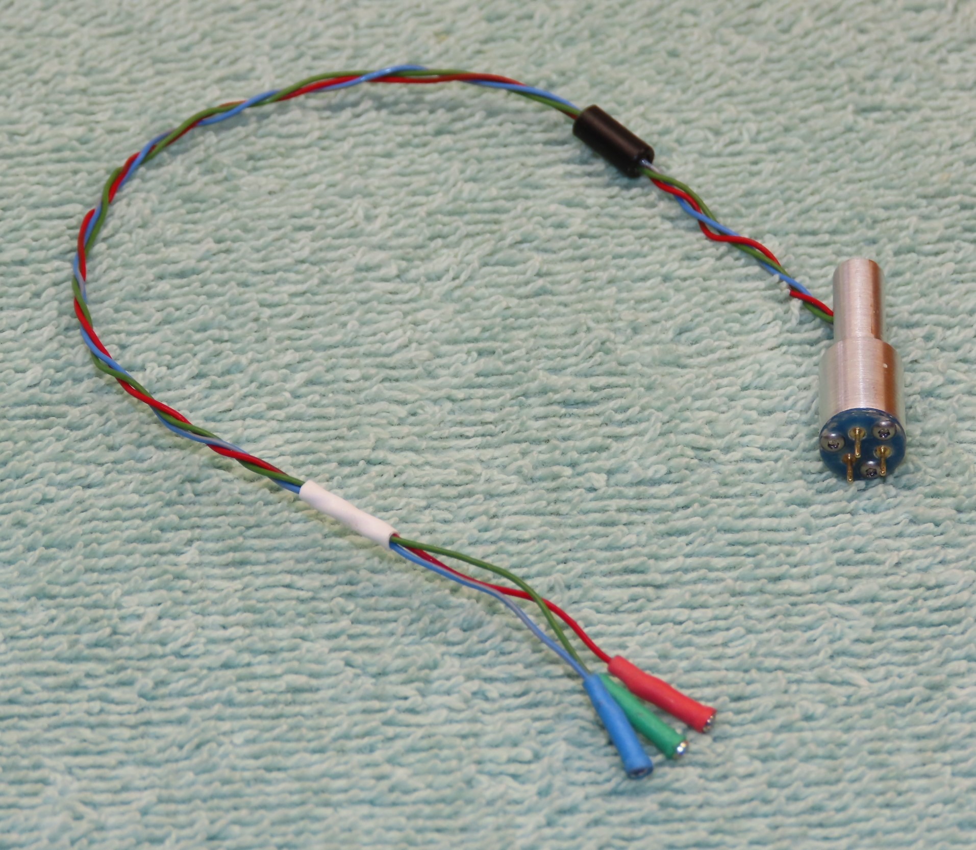 38_Hall_effect_cable_internal.JPG