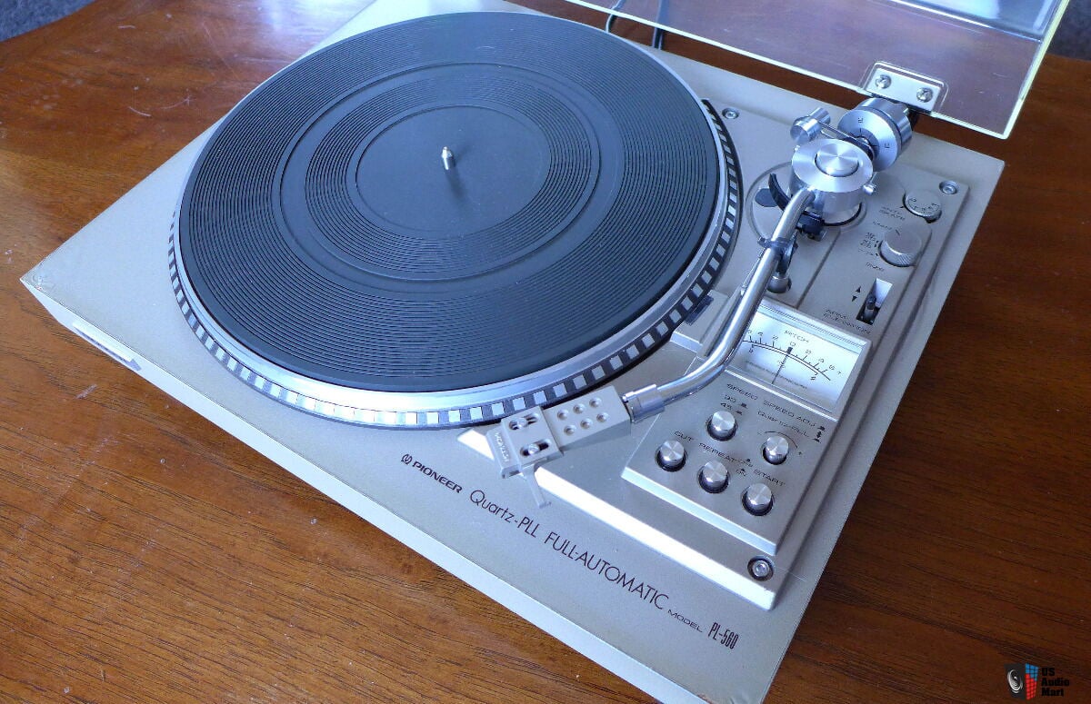 4021760-138780b3-pioneer-pl-560-turntable-excellent-condition-fully-functional-and-good-cosmet...jpg