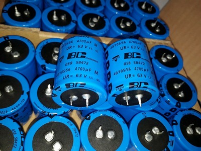 4700uF.jpg