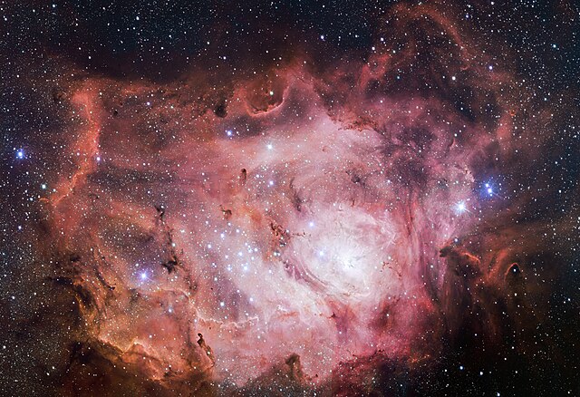 640px-VST_images_the_Lagoon_Nebula.jpeg
