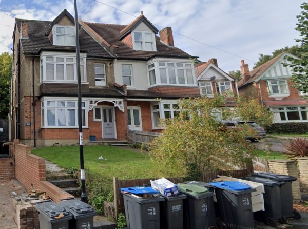 66 Blenheim Crescent South Croydon.jpg