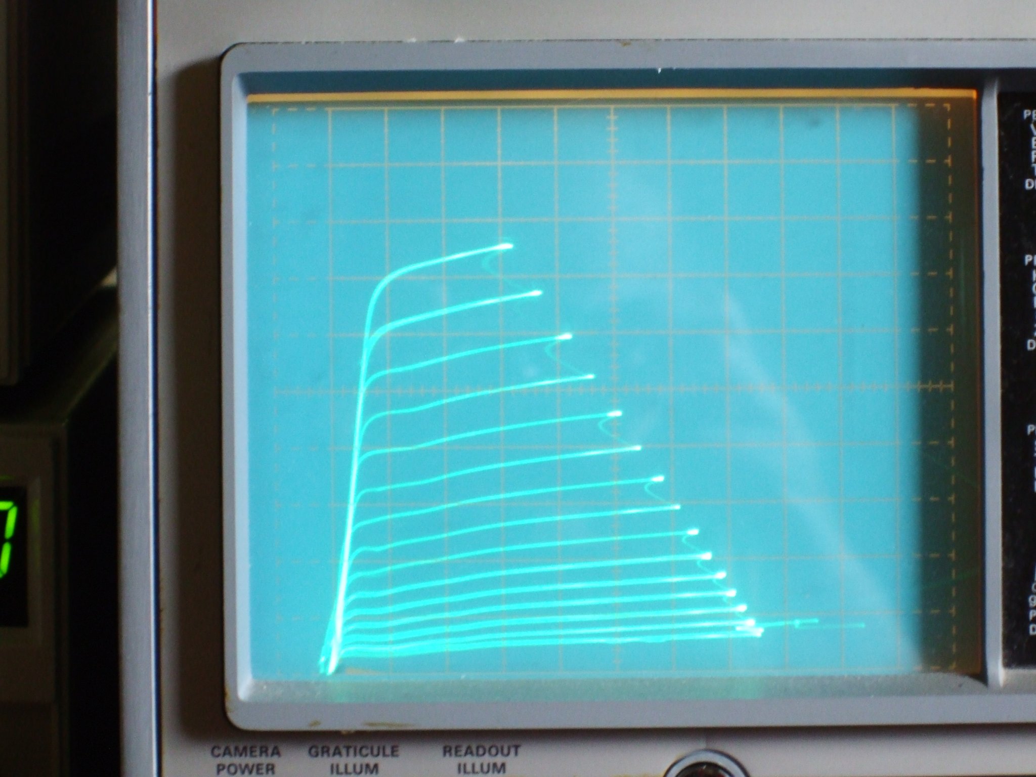 6BQ6_6CU6_SYL_150V_2Vsteps_50V_50mA.JPG