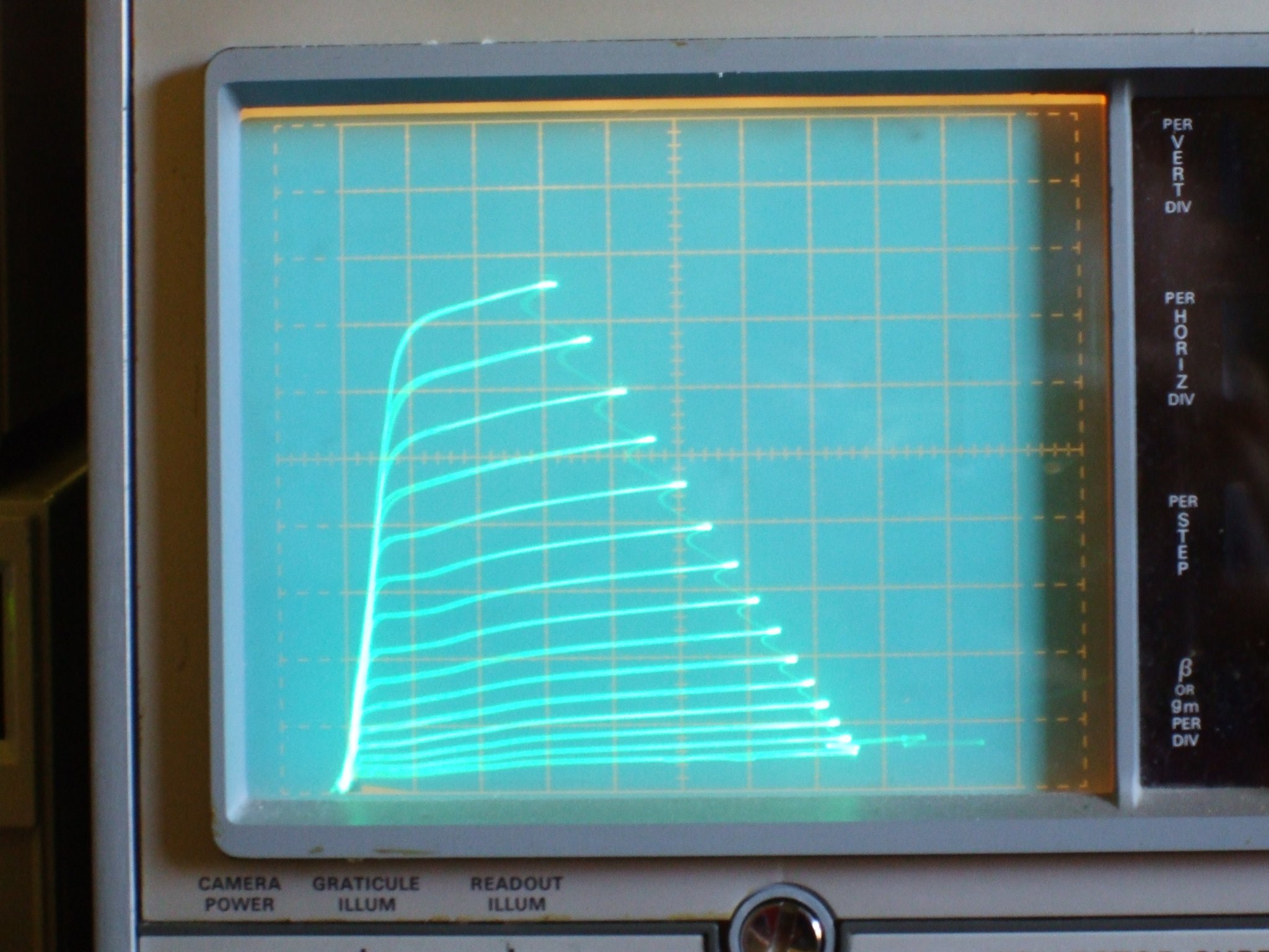 6BQ6GA_GE_150V_2Vsteps_50V_50mA.JPG