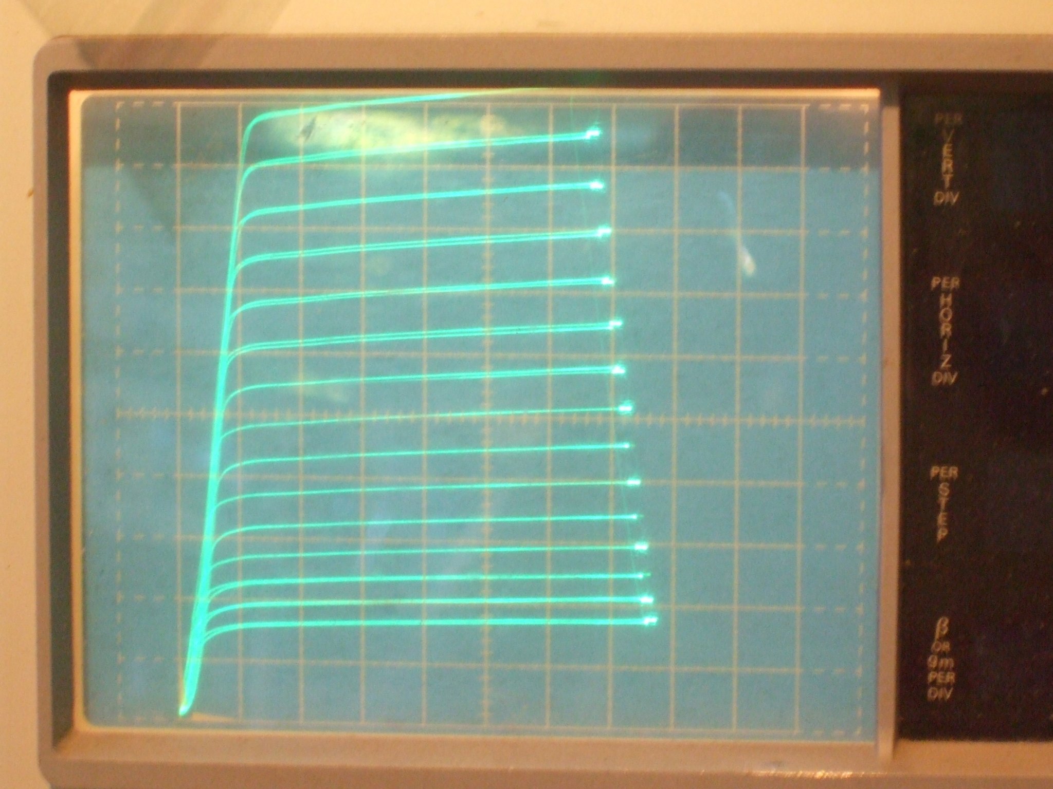 6J11_50V_2mA_0p1Vstep_110Vg2.JPG