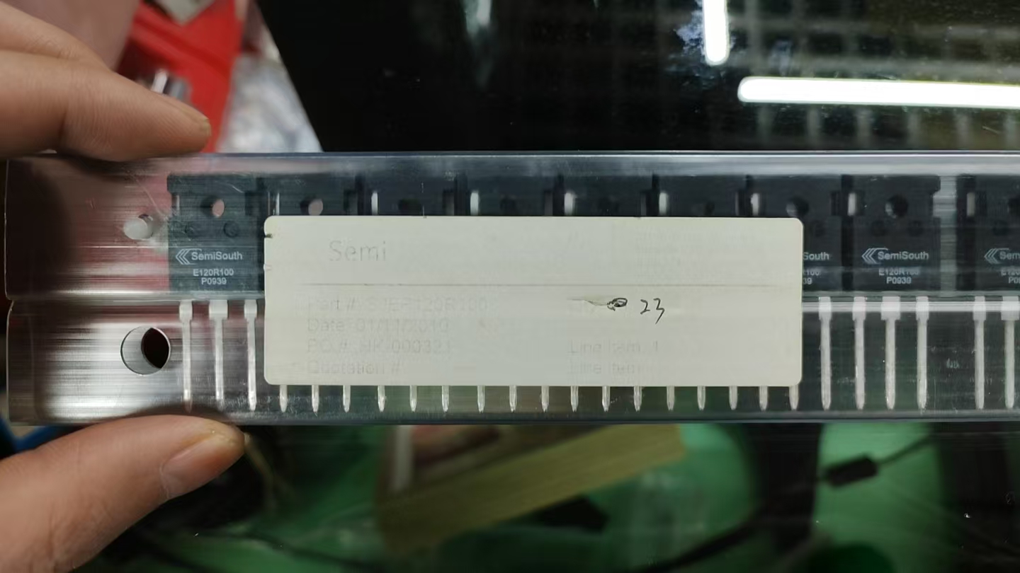 877c8befd33c638e53d3388b484c280e.jpg