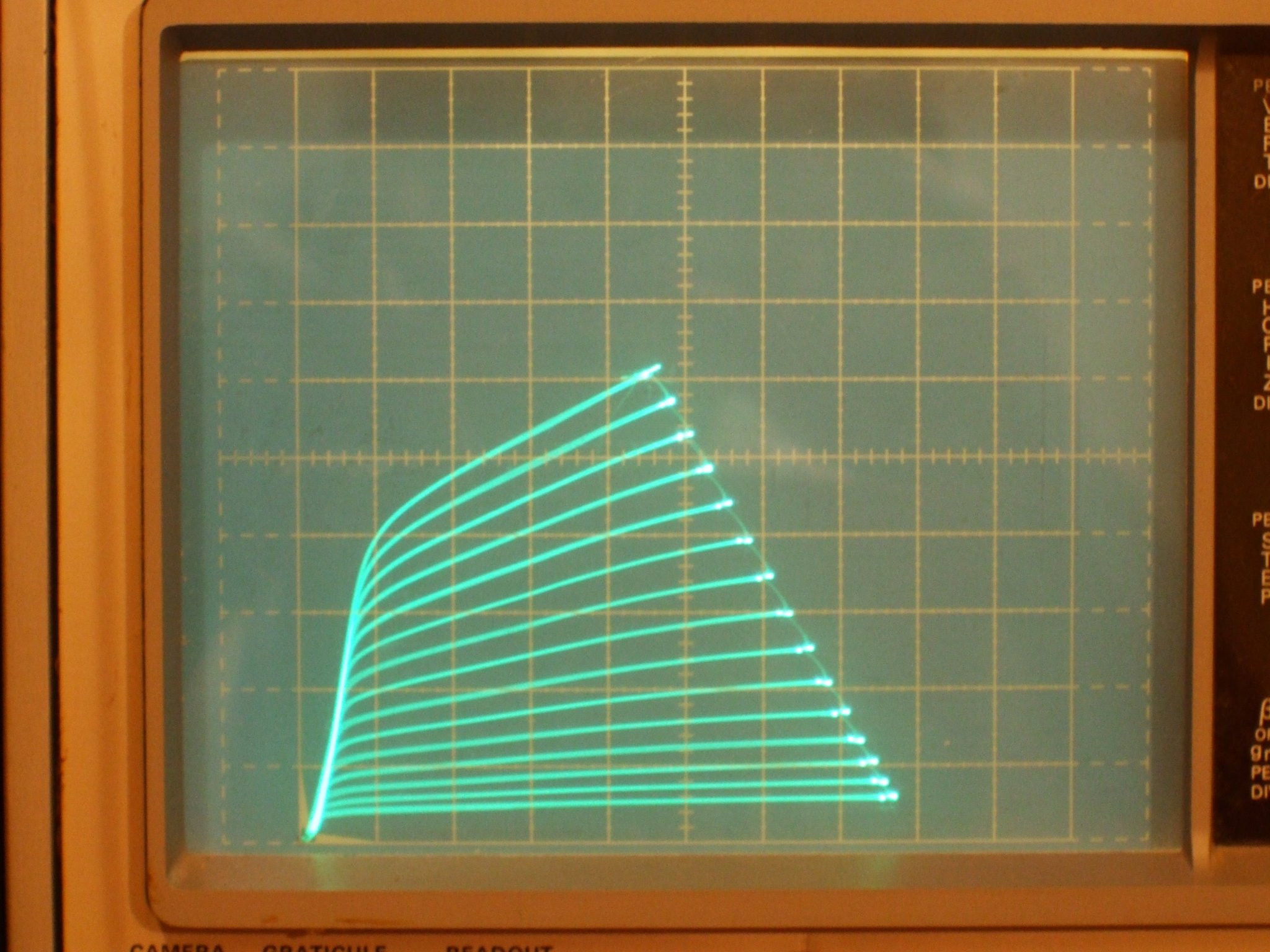 9KC6_10mA_50V_p15Vstps_150Vg2_0Vg3.JPG