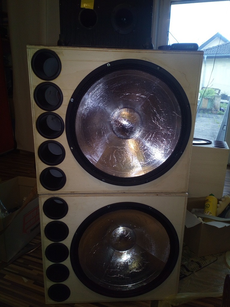 alu foil 18 inch bass.jpg