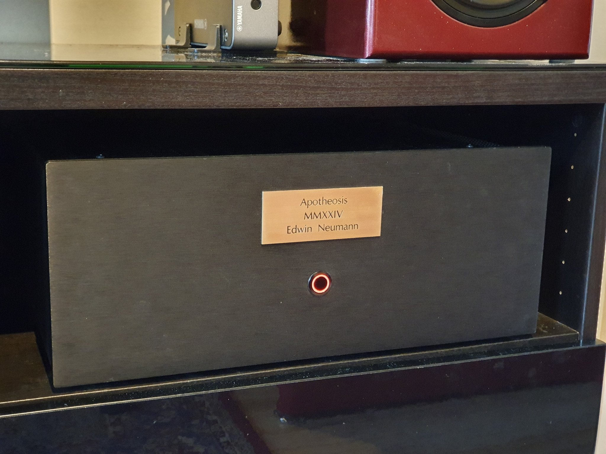 Amp-1.jpg