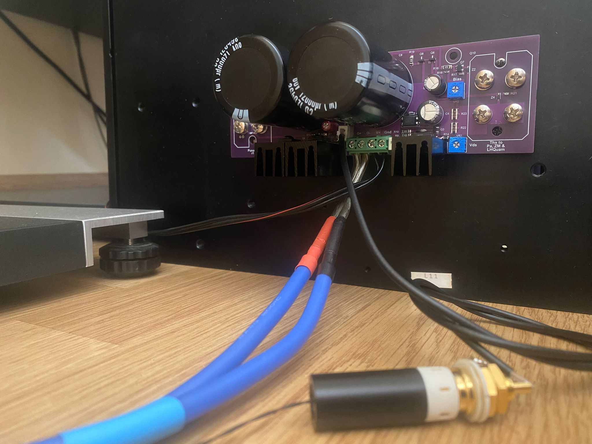amp2.jpg
