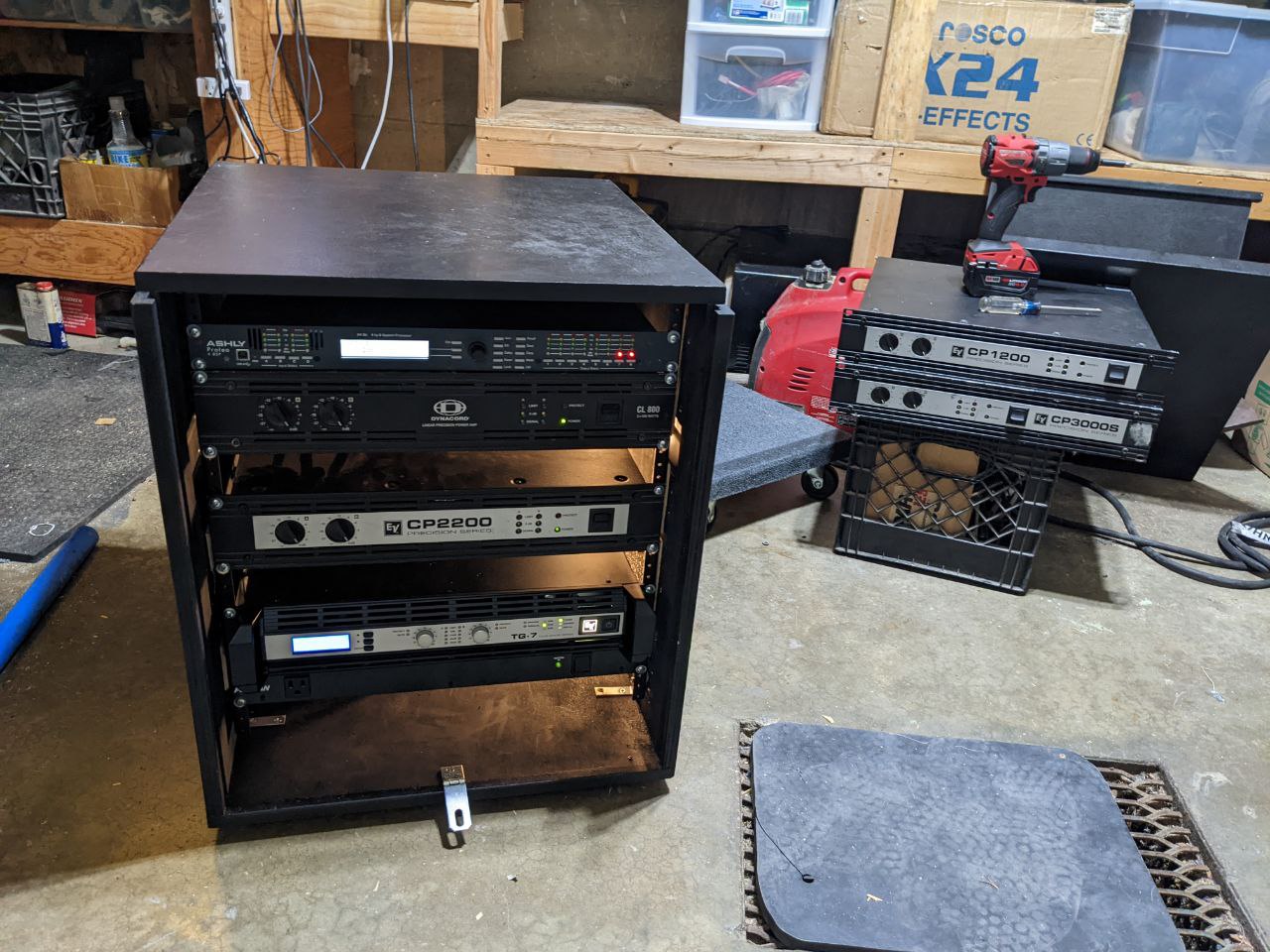 Amp_rack_22.jpg
