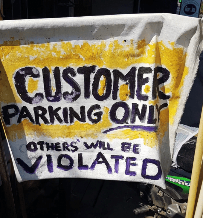 aorim-customer-parking-only-others-will-be-violated-awan.png