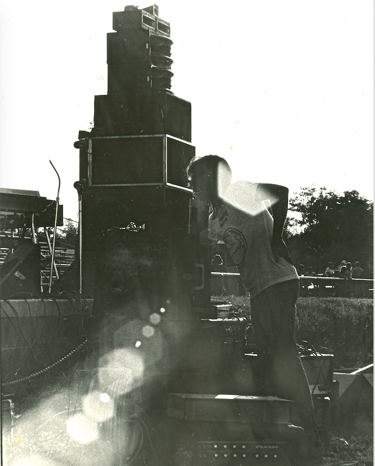 Art & 1975 Donnybrook Array.png
