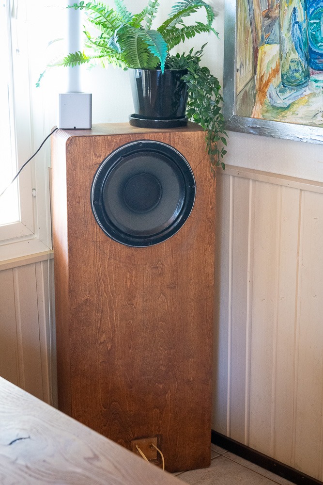 Axiom 401 in 85L shallow enclosure (1 of 1).jpg