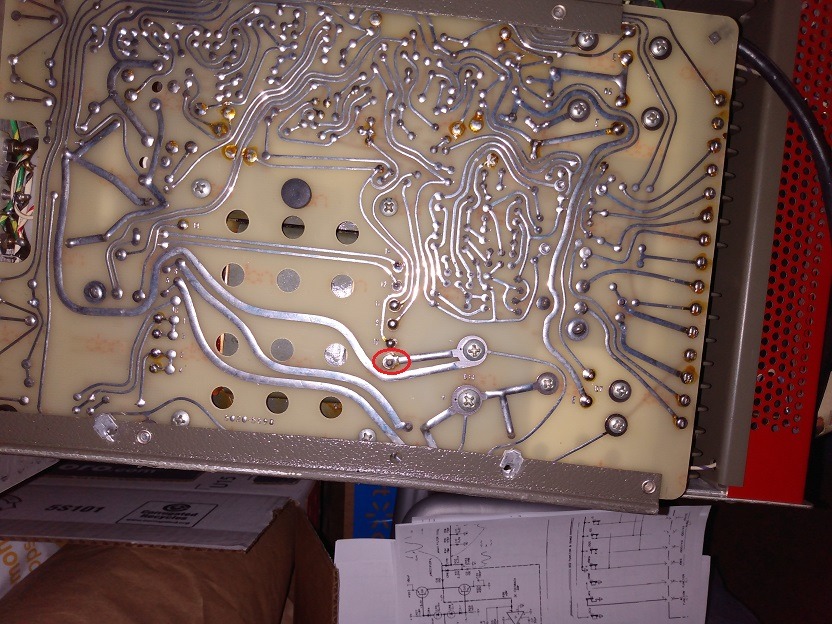 bad solder joint - HP6253A circuit board.jpg