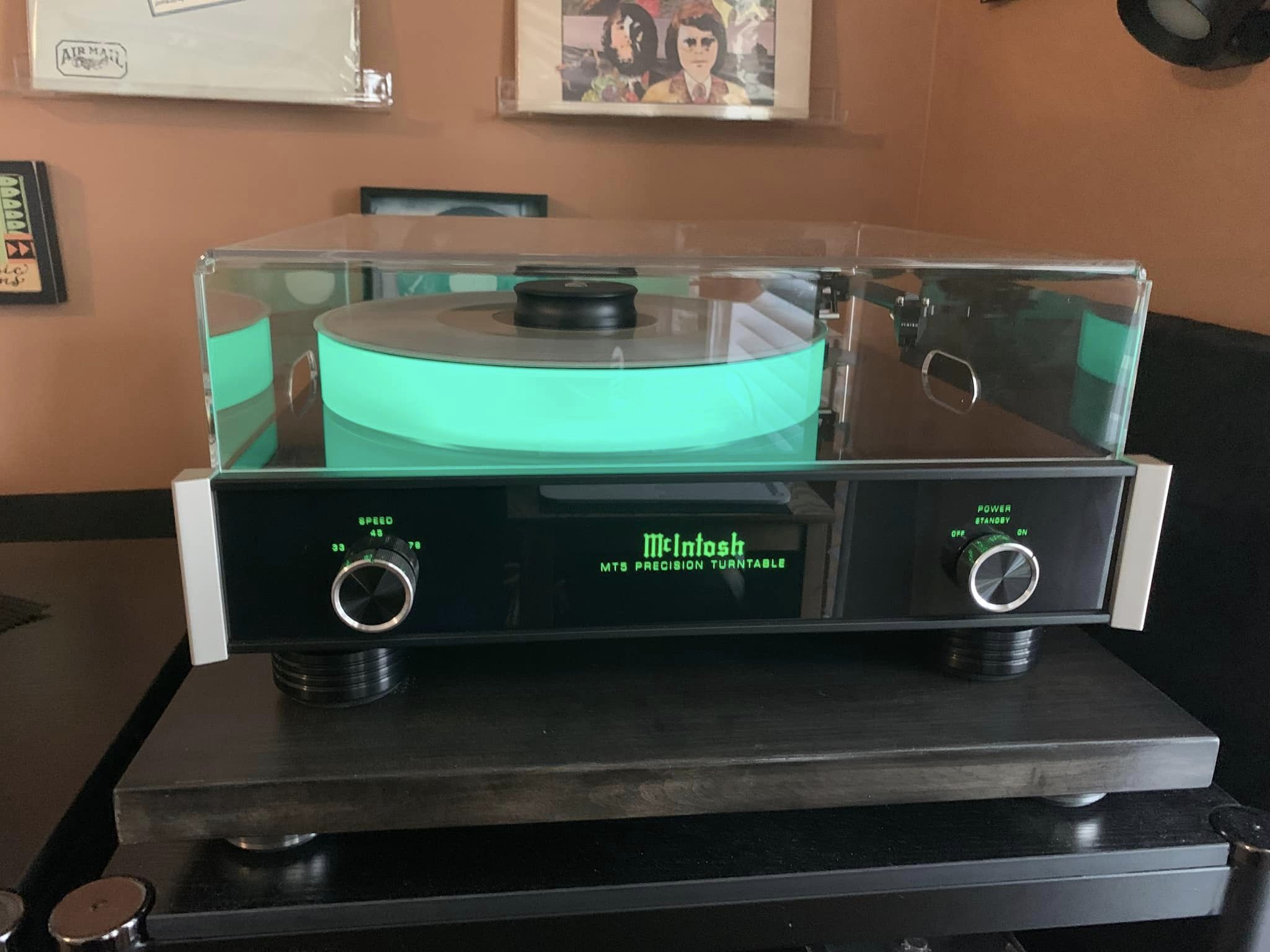 best-anti-vibration-feet-mcintosh-MT-analog-turntable-mnpctech.jpg