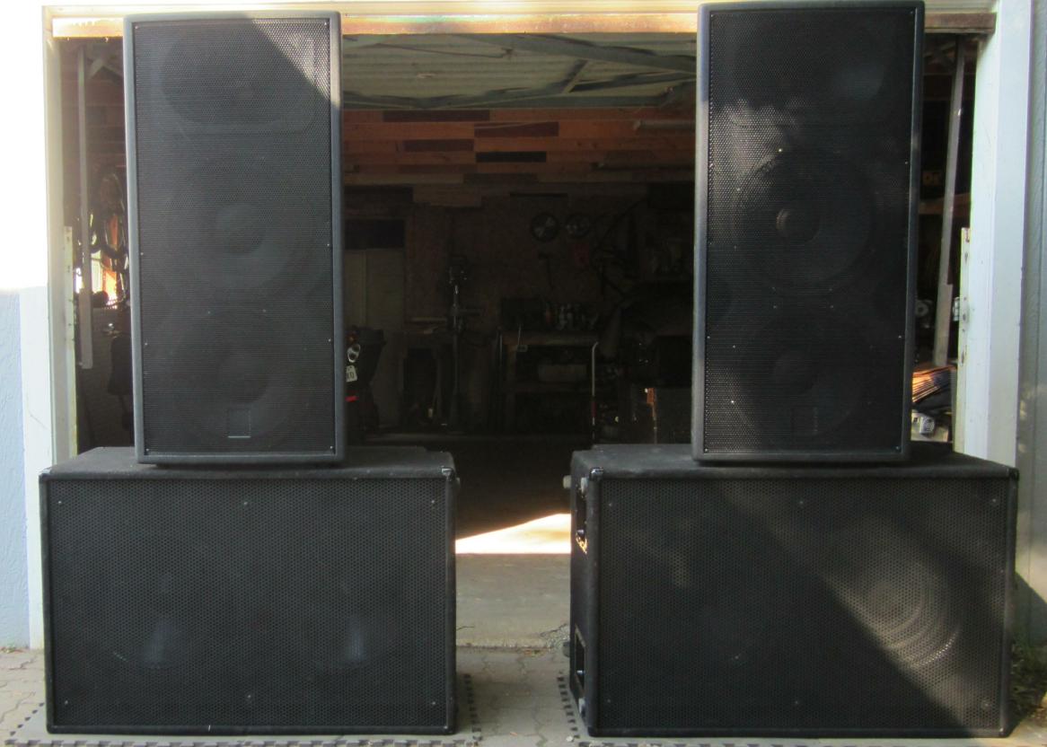 Big Speakers 002.jpg