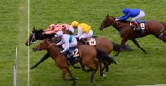 Black Caviar at Ascot.jpg