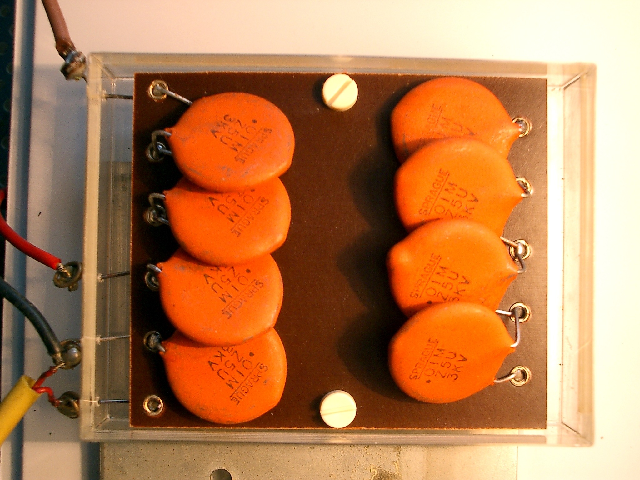 BRAUN LE1 Serial 2621 - EHT Capacitors 2.JPG