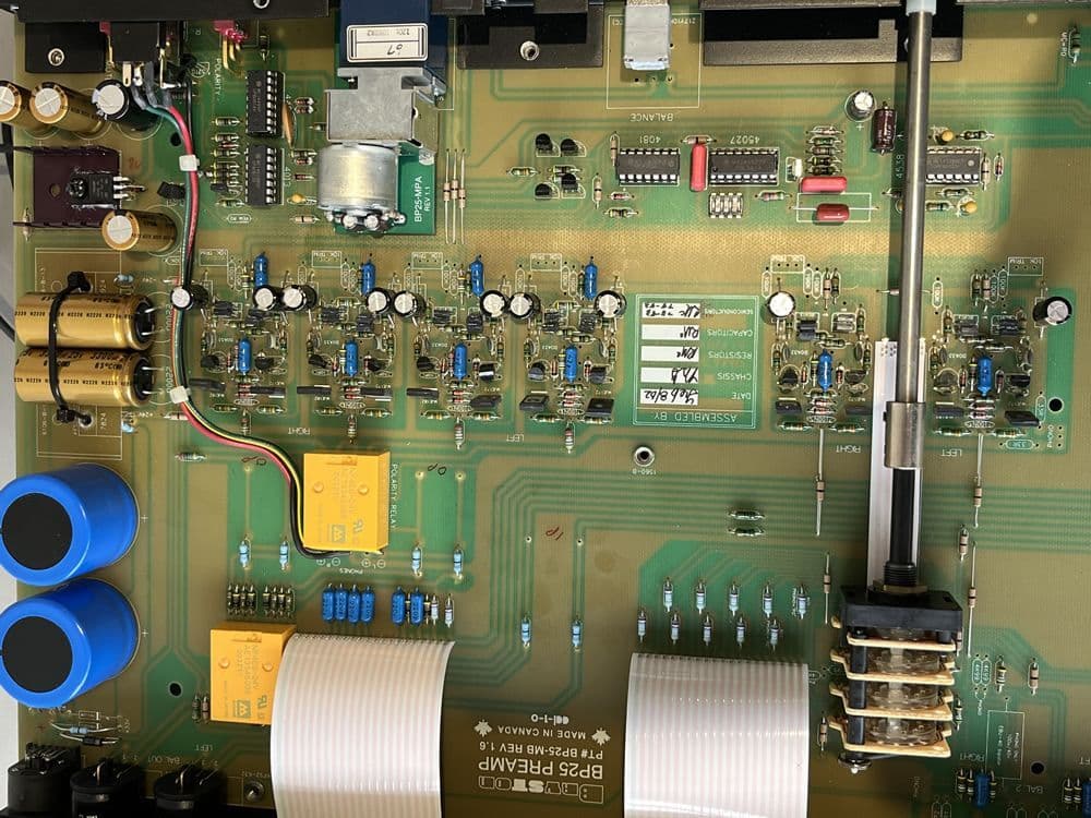 bryston-bp25-pre-amplifier-upgrade-(3)-5350-p.jpg