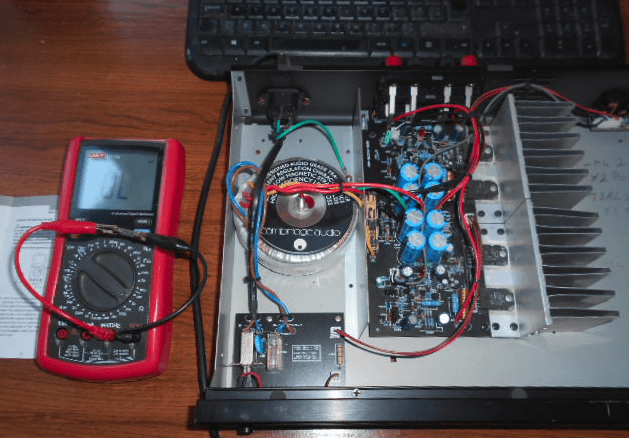 Cambridge Audio P500 Amp S7.png