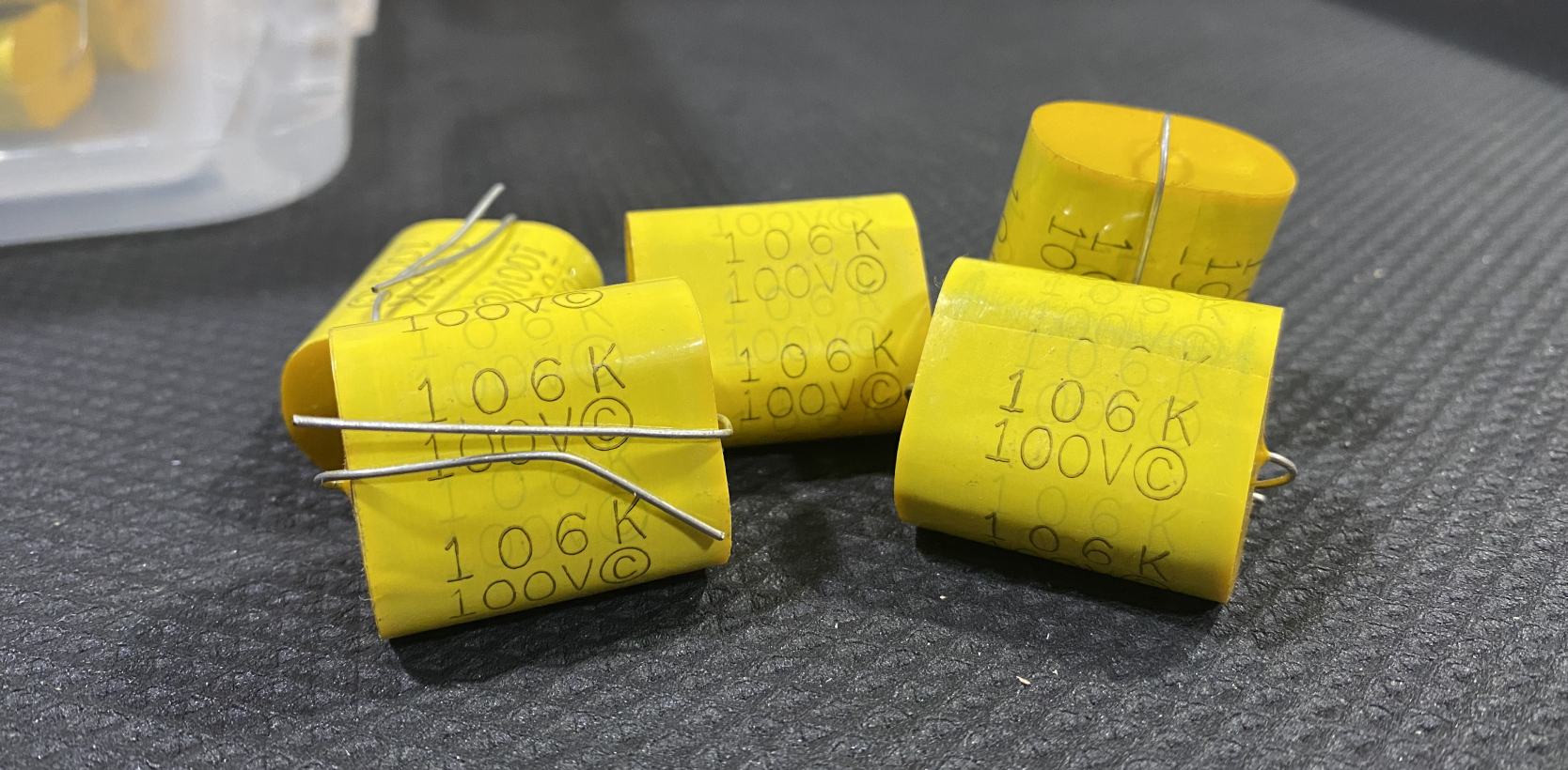 caps_yellow3.jpg