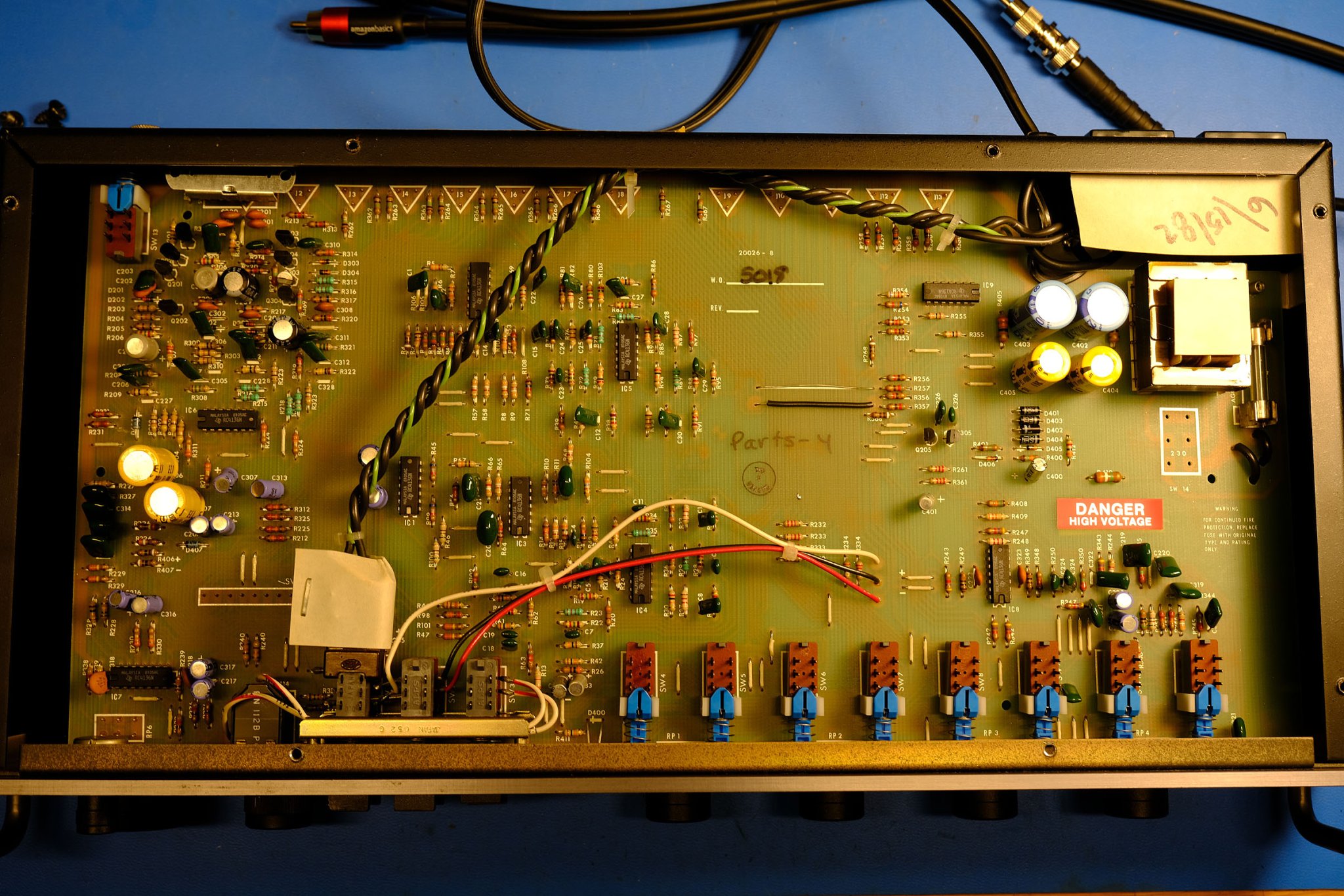 Carver-C1-inside1-2.jpg