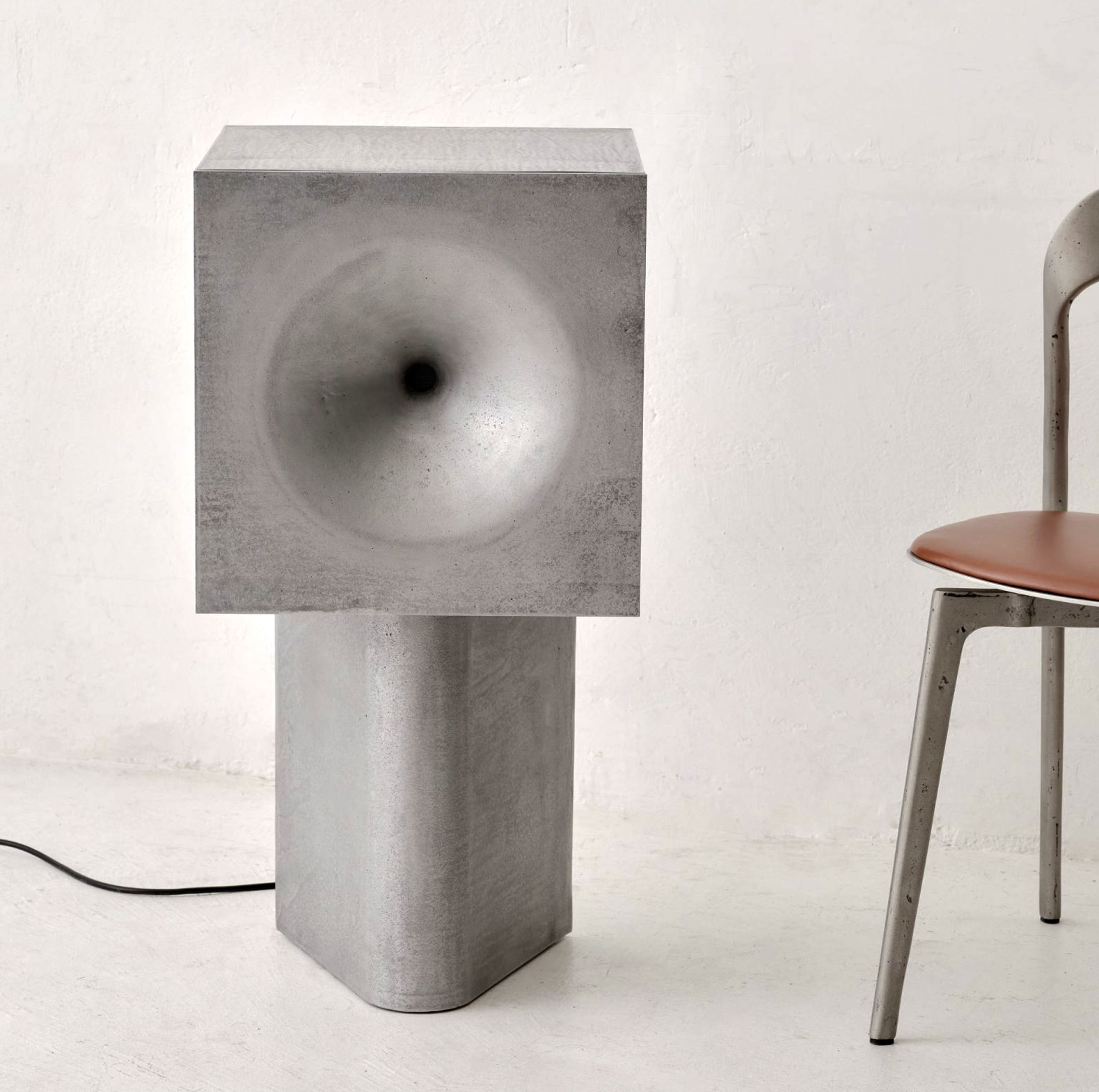 cast-speaker-tom-fereday-piit-giblin_dezeen_2364_col_3-scaled 2.jpg