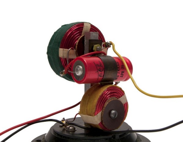 Celestion Ditton 15 crossover.jpg