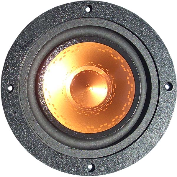 CHR70eN-c-w-o600.jpg